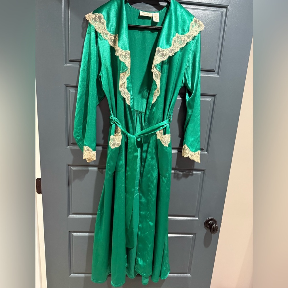 Vintage Victoria's Secret Green Satin Loungewear